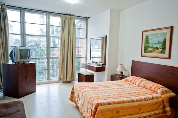 Hotel Royal Plaza Cali Extérieur photo